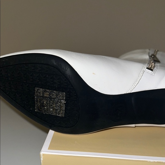 Michael Kors Women's White Ankle Boots - Picture 4 of 5